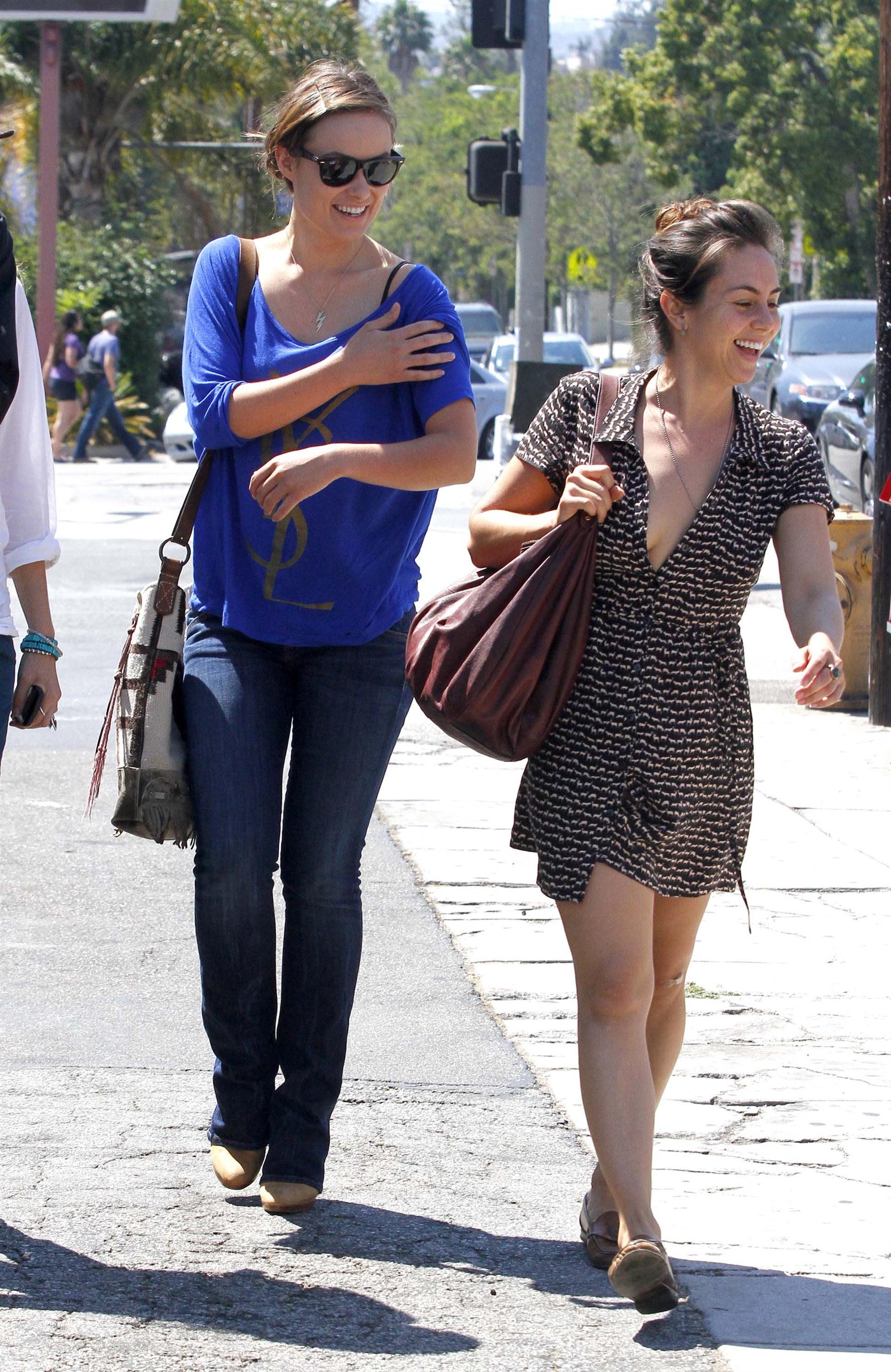 Olivia Wilde goes for lunch with friends in Los Feliz | Picture 64469